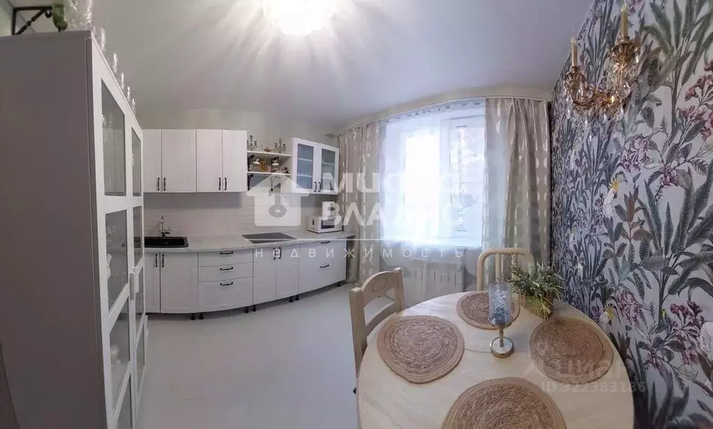 2-к кв. Омская область, Омск ул. Б.Г. Шаронова, 23 (63.2 м) - Фото 1