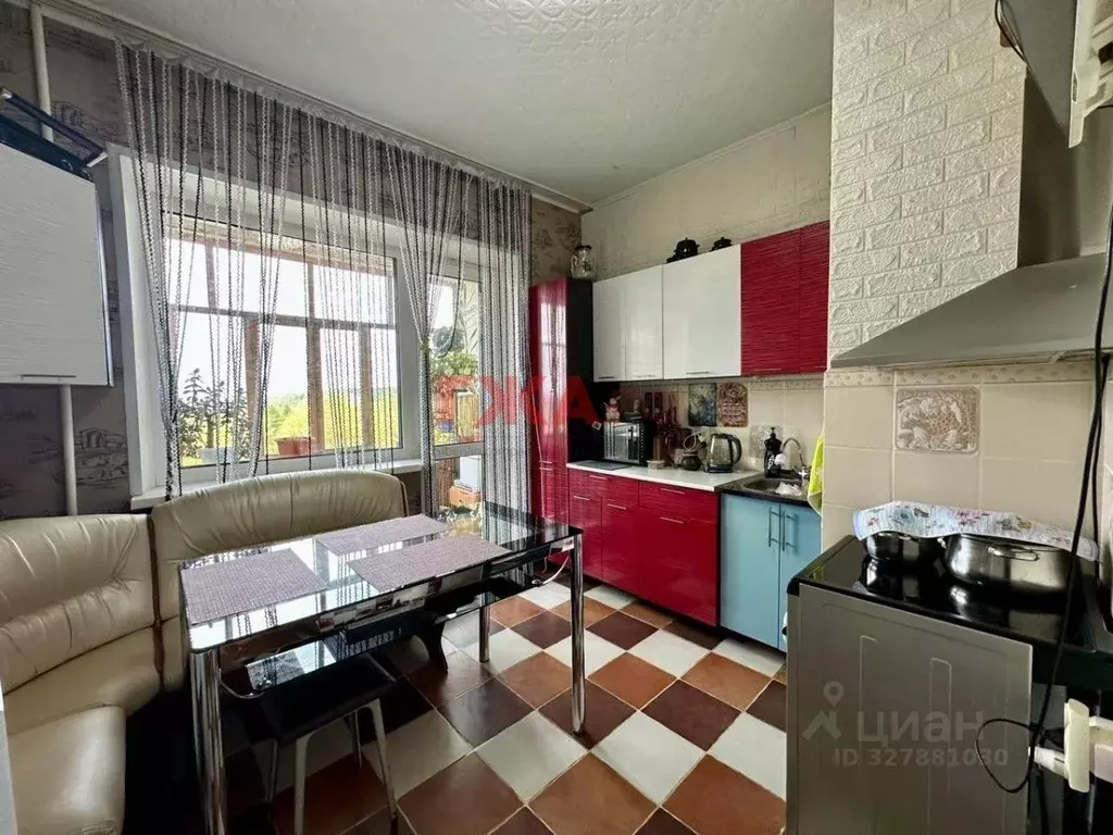 3-к кв. Саха (Якутия), Нерюнгри просп. Геологов, 79 (68.4 м) - Фото 1