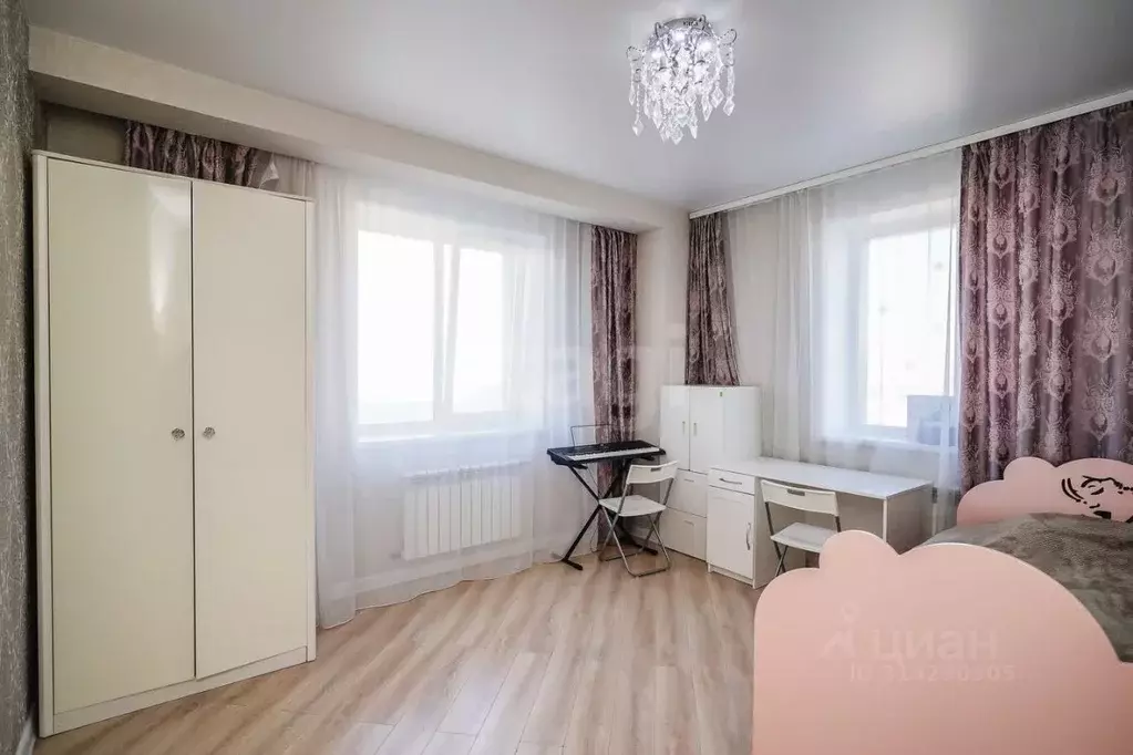 3-к кв. Приморский край, Владивосток ул. Толстого, 40А (71.2 м) - Фото 0
