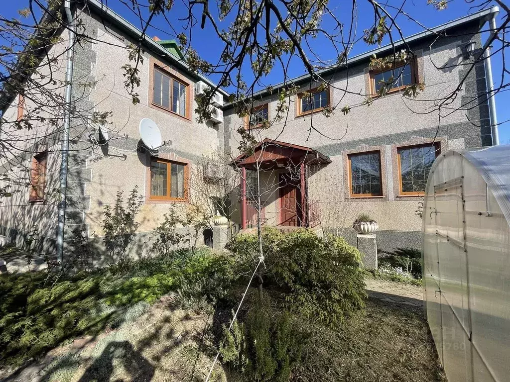 Дом в Севастополь с. Орлиное, ул. Амет-Хана Султана (300 м) - Фото 1