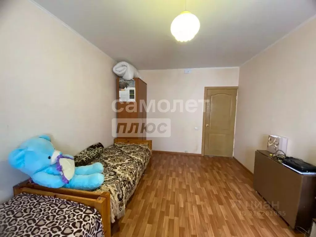 3-к кв. Курская область, Курск просп. Вячеслава Клыкова, 51 (79.1 м) - Фото 0