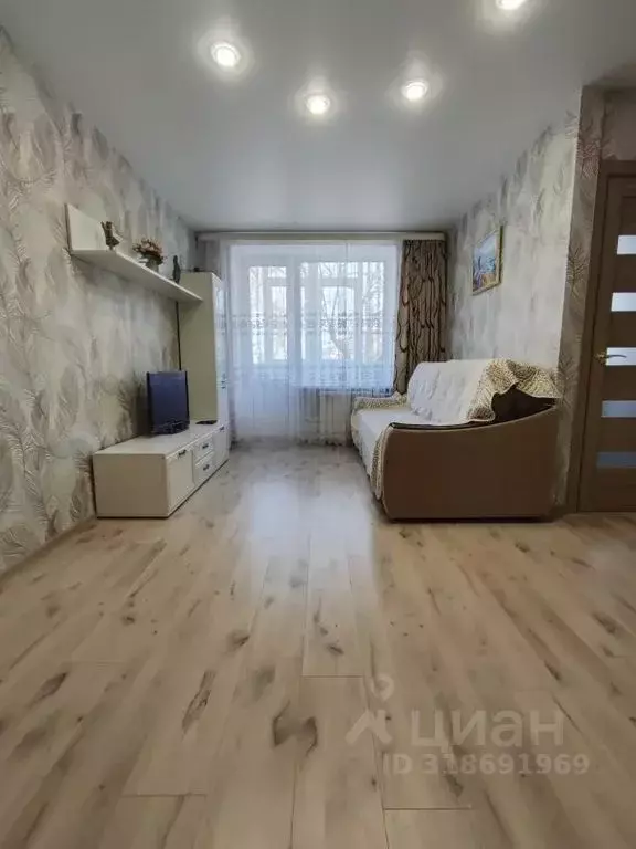 1-к кв. Крым, Феодосия ул. Земская, 16 (32.0 м) - Фото 1