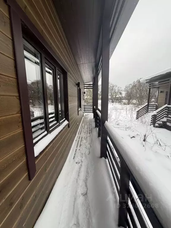 Дом в Новгородская область, Новгородский район, Бронницкое с/пос, д. ... - Фото 1