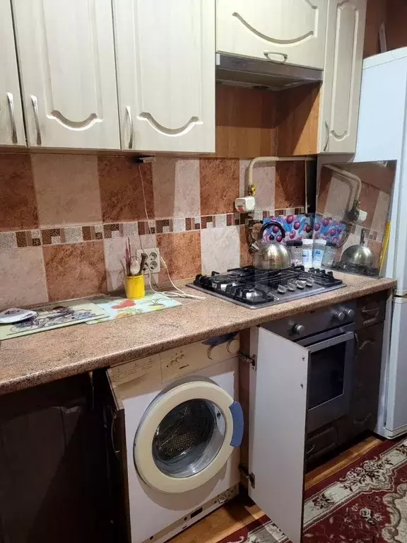 3-к. квартира, 63 м, 2/9 эт. - Фото 1