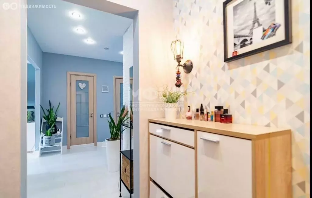 3-комнатная квартира: Петрозаводск, улица Лизы Чайкиной, 8А (87.7 м) - Фото 1
