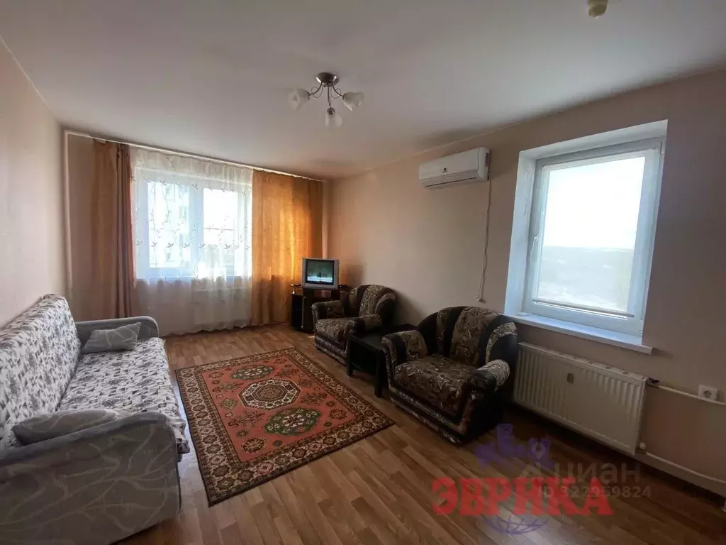 2-к кв. Краснодарский край, Крымск Надежда мкр, ул. Надежды (62.0 м) - Фото 1