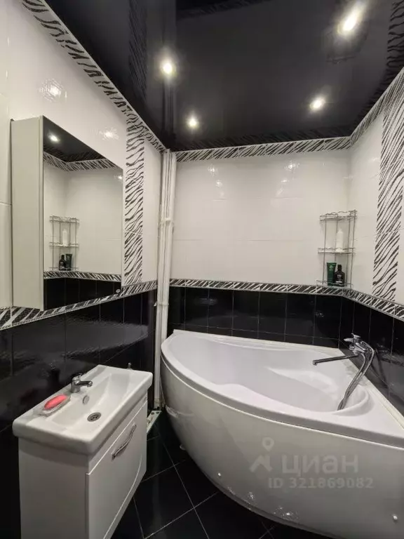 1-к кв. Омская область, Омск бул. Архитекторов, 23 (38.6 м) - Фото 2