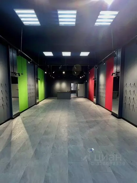 Помещение свободного назначения в Алтайский край, Барнаул просп. ... - Фото 2