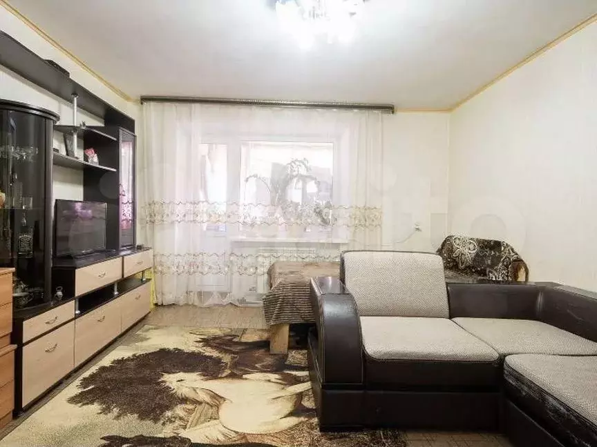 3-к. квартира, 69 м, 1/3 эт. - Фото 1
