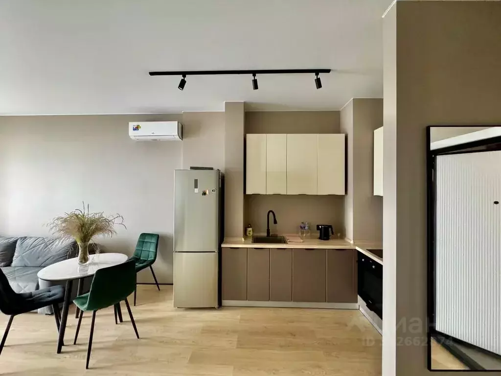 2-к кв. Приморский край, Владивосток ул. Грибоедова, 46А (45.0 м) - Фото 0