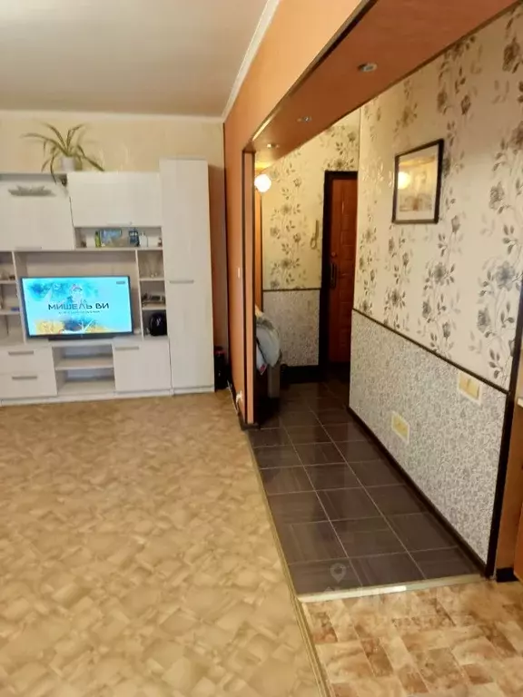 1-к кв. Омская область, Омск Сибирский просп., 2 (30.0 м) - Фото 1