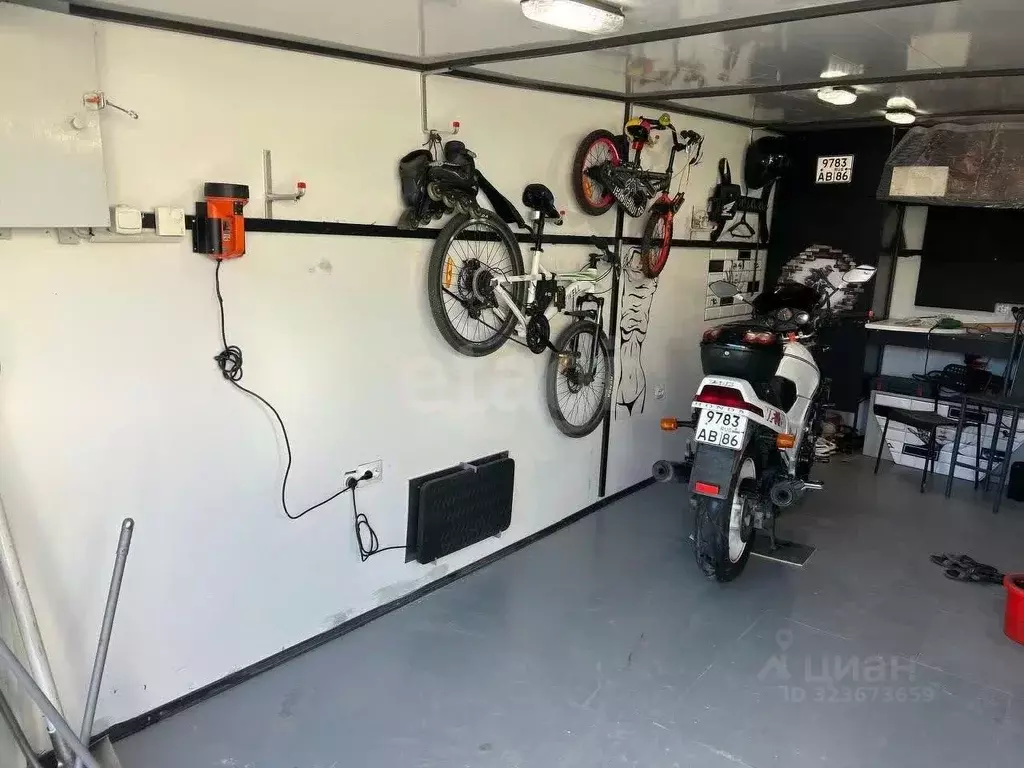 Гараж в Ханты-Мансийский АО, Сургут ГСК Энергостроитель-51 тер., 1062 ... - Фото 1