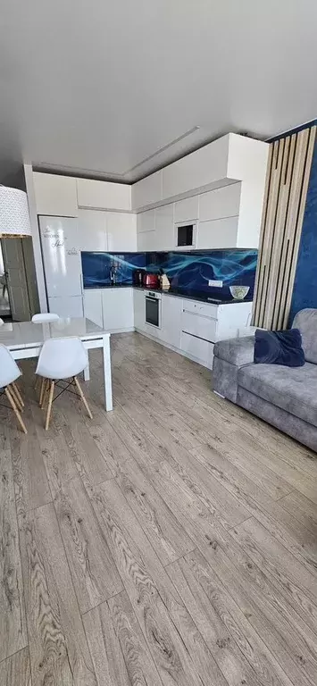 4-к. квартира, 68 м, 4/6 эт. - Фото 0