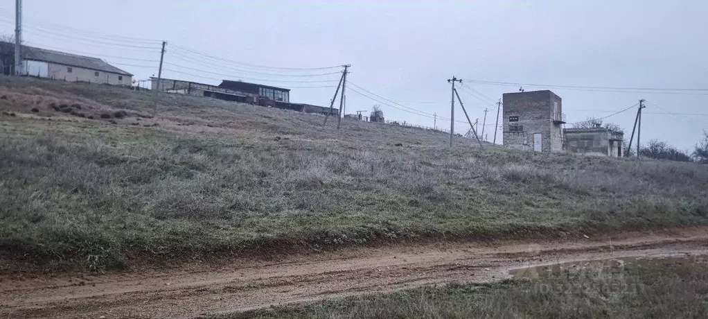 Участок в Крым, Симферопольский район, Пожарское с/пос, с. ... - Фото 2