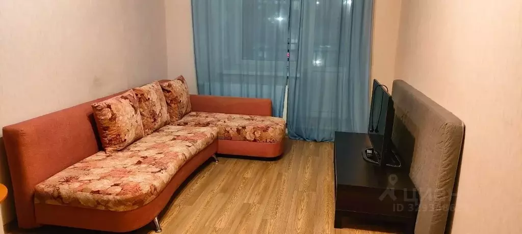 1-к кв. Татарстан, Казань ул. Рауиса Гареева, 92 (33.0 м) - Фото 1