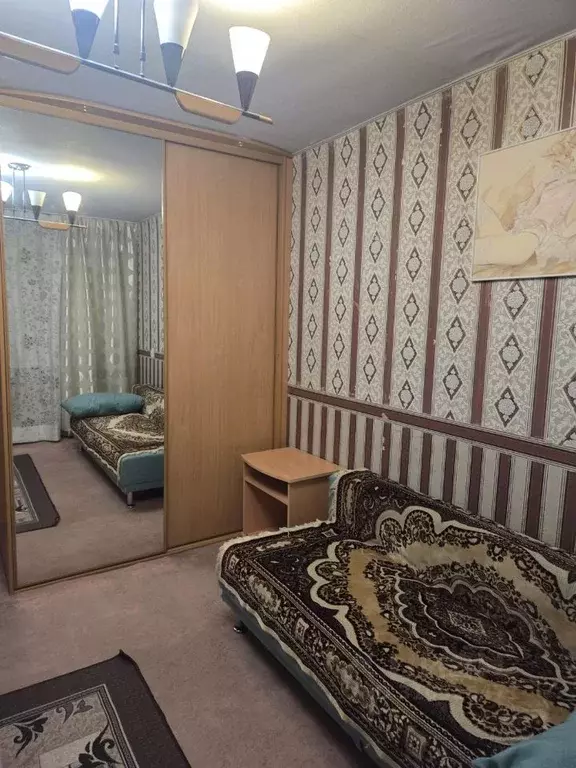 Комната Свердловская область, Екатеринбург ул. Крауля, 87к1 (12.0 м) - Фото 1