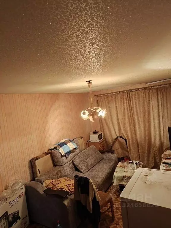 Комната Ленинградская область, Кингисепп Театральная ул., 8 - Фото 1