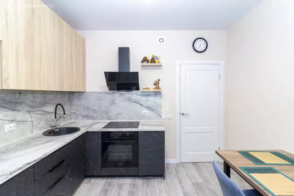 1-комнатная квартира: деревня Дударева, улица Сергея Джанбровского, 5 ... - Фото 2