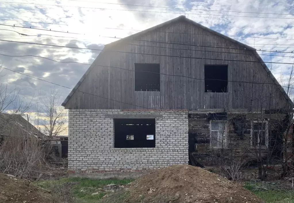 Дом в Саратовская область, Ершов ул. 60 лет Октября, 53 (61 м) - Фото 1