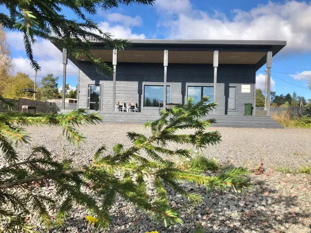 Дом в Карелия, Лахденпохский муниципальный округ, пос. Раухала ул. ... - Фото 1