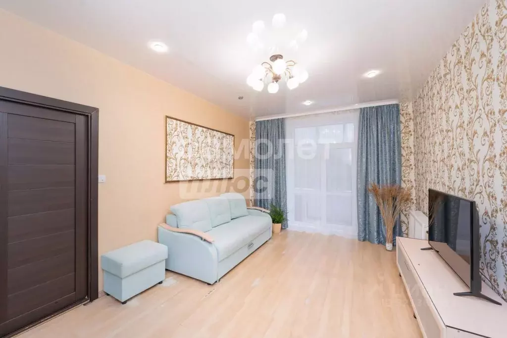 3-к кв. Пермский край, Пермь ул. Мира, 102а (75.0 м) - Фото 0