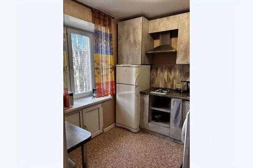 2-к кв. Свердловская область, Серов ул. Короленко, 13 (40.0 м) - Фото 0