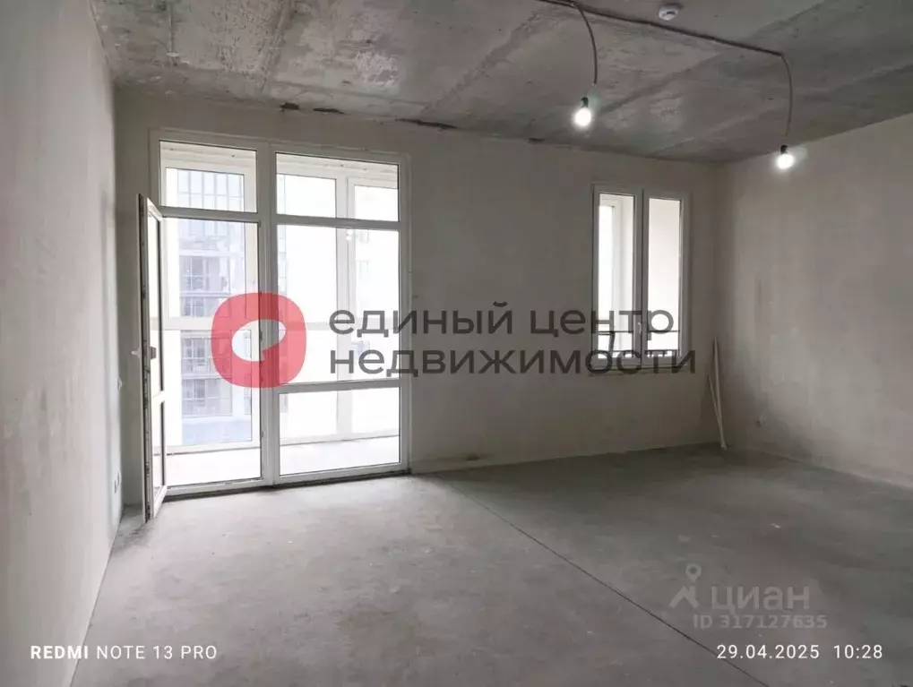 2-к кв. Тюменская область, Тюмень ул. Евгения Войнова, 7 (90.4 м) - Фото 1