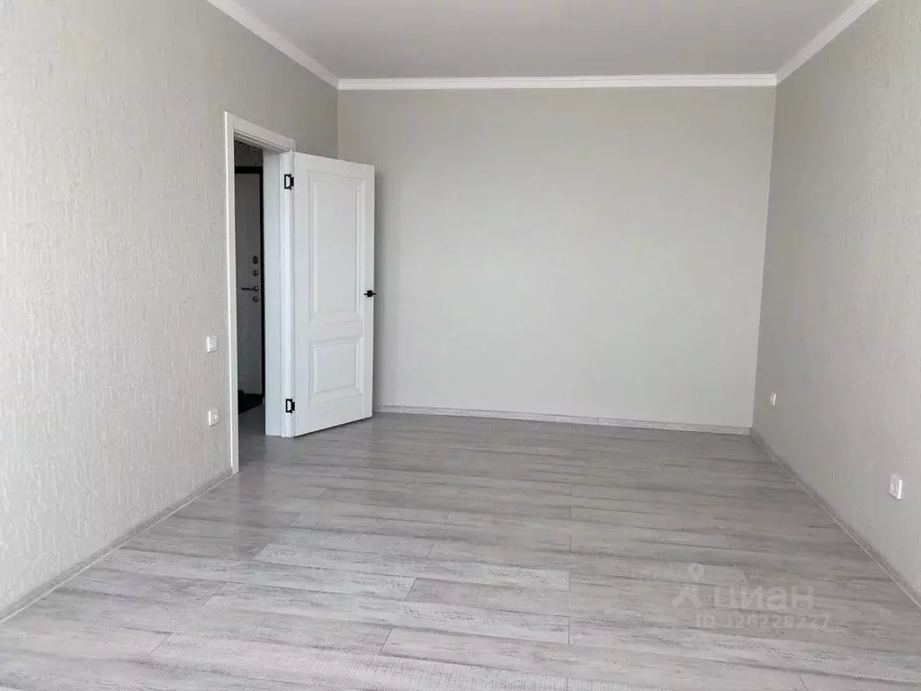 1-к кв. Оренбургская область, Оренбург просп. Победы, 151/1 (40.0 м) - Фото 2