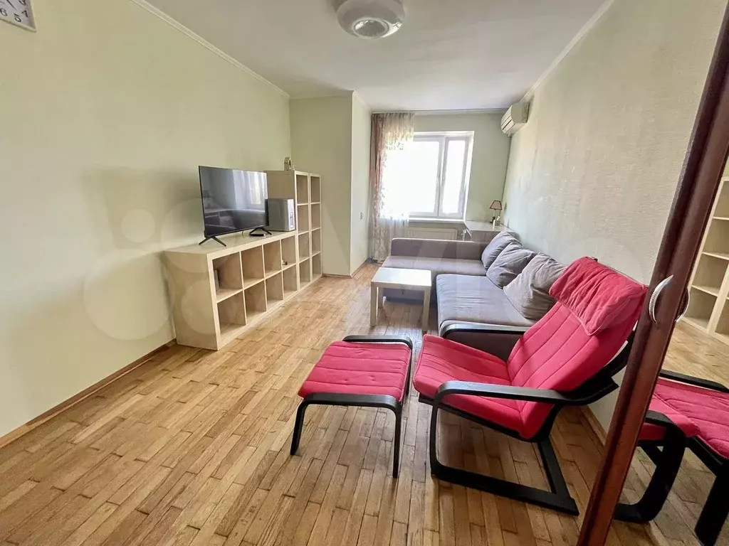 1-к. квартира, 38 м, 8/10 эт. - Фото 1