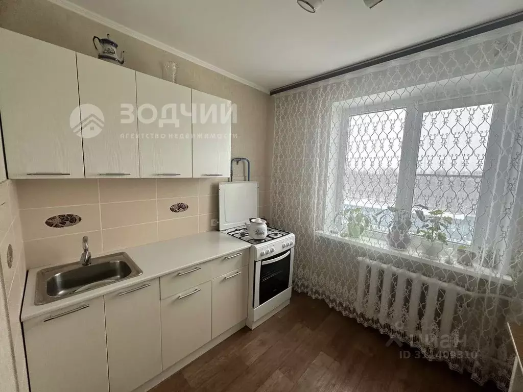 2-к кв. Чувашия, Чебоксары ул. Мичмана Павлова, 58 (54.0 м) - Фото 0