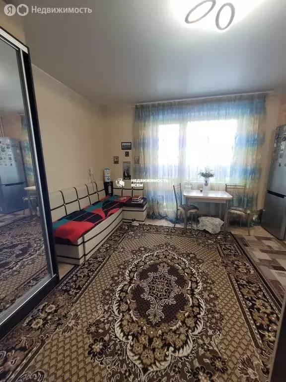 Квартира-студия: Челябинск, улица Александра Шмакова, 13 (26 м) - Фото 1