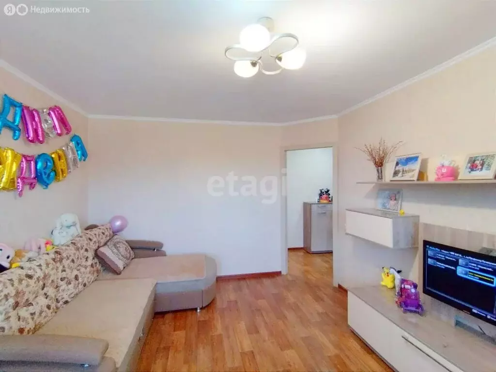 3-комнатная квартира: Абакан, улица Стофато, 2 (60.8 м) - Фото 2