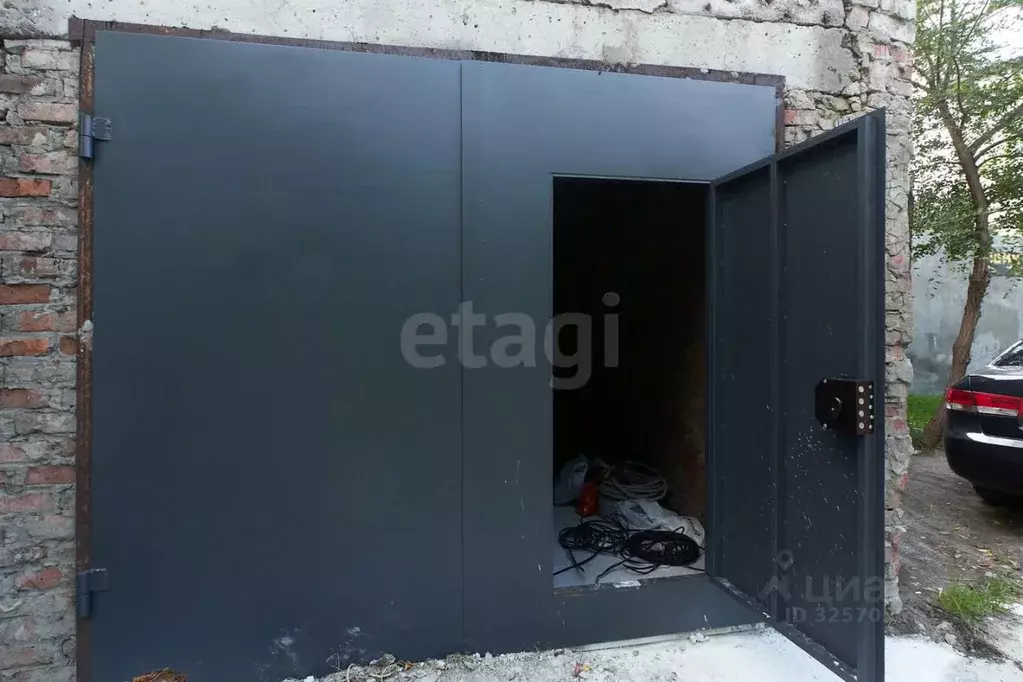 Гараж в Тюменская область, Тюмень ул. Максима Горького, 41а (16 м) - Фото 1