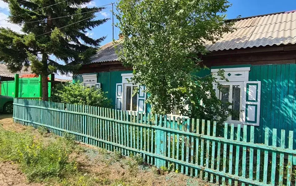 Дом в Иркутская область, Эхирит-Булагатский район, пос. Усть-Ордынский ... - Фото 0
