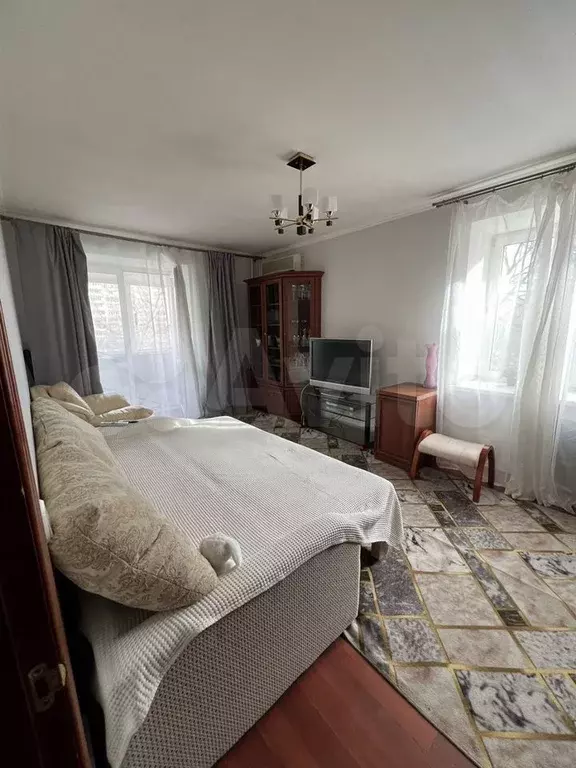 Комната 20 м в 3-к., 5/5 эт. - Фото 1