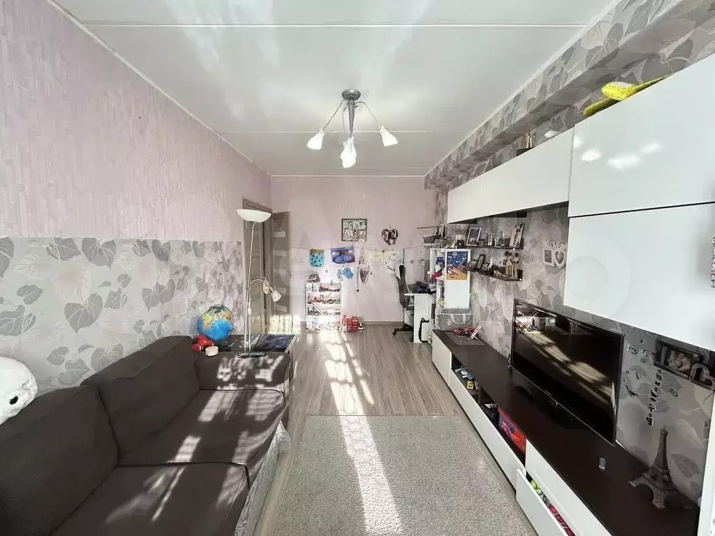 2-к. квартира, 58 м, 2/9 эт. - Фото 1