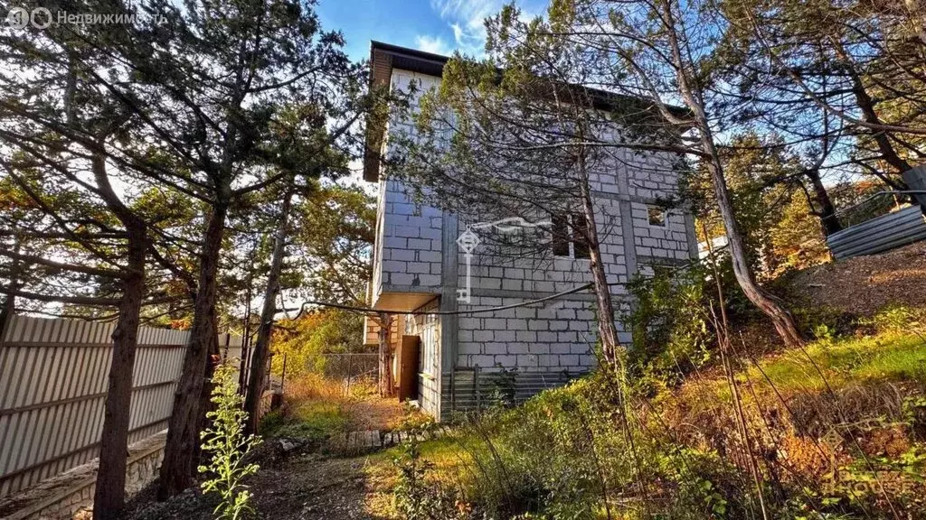 Дом в Восход, улица Авроры, 27к2 (200 м) - Фото 1