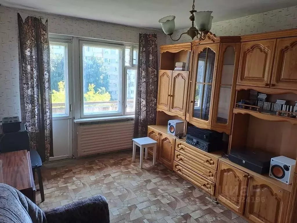 1-к кв. Удмуртия, Ижевск Школьная ул., 37 (30.2 м) - Фото 0