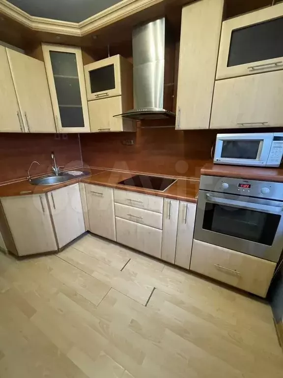 2-к. квартира, 55 м, 7/10 эт. - Фото 0