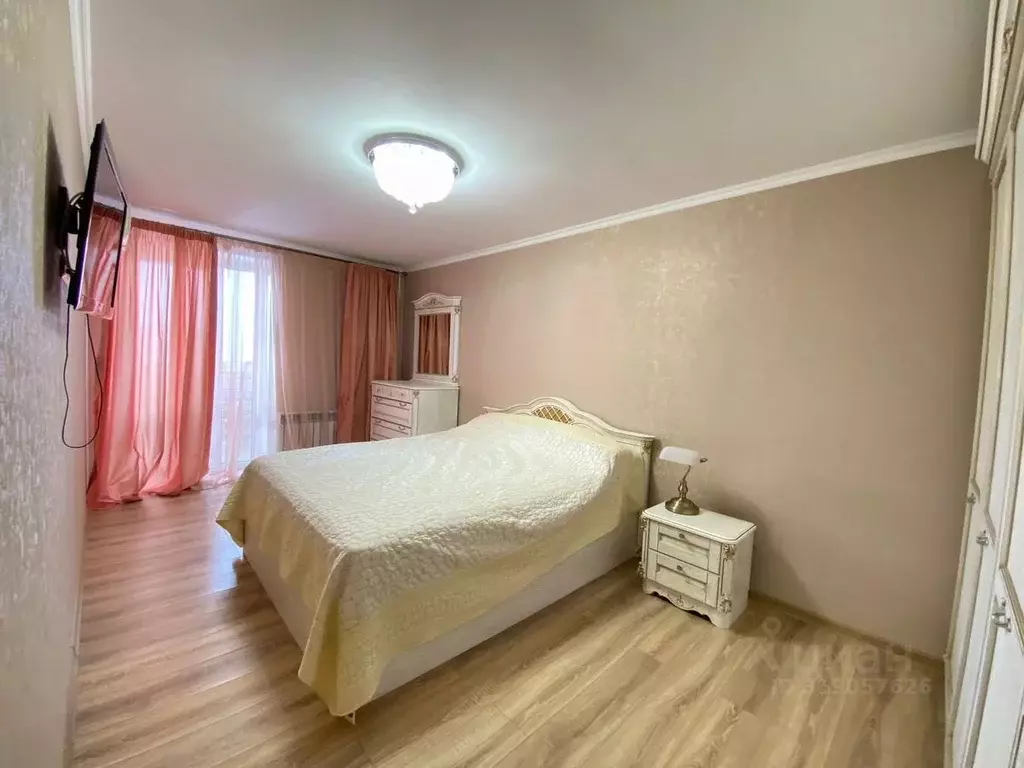 2-к кв. Саратовская область, Саратов Весенняя ул., 14к2 (58.8 м) - Фото 1