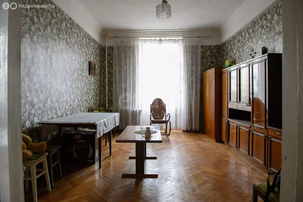 4-комнатная квартира: Таганрог, улица Чехова, 49 (100.4 м) - Фото 0