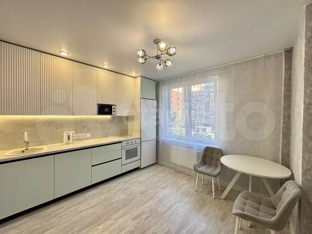 1-к. квартира, 38 м, 3/9 эт. - Фото 1