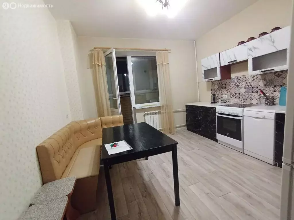 1-комнатная квартира: Нижний Новгород, Волжская набережная, 8к3 (43 м) - Фото 1