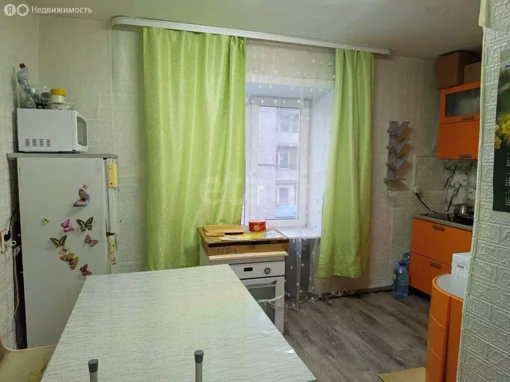 3-комнатная квартира: село Бичура, улица Ленина, 238 (61.6 м) - Фото 2