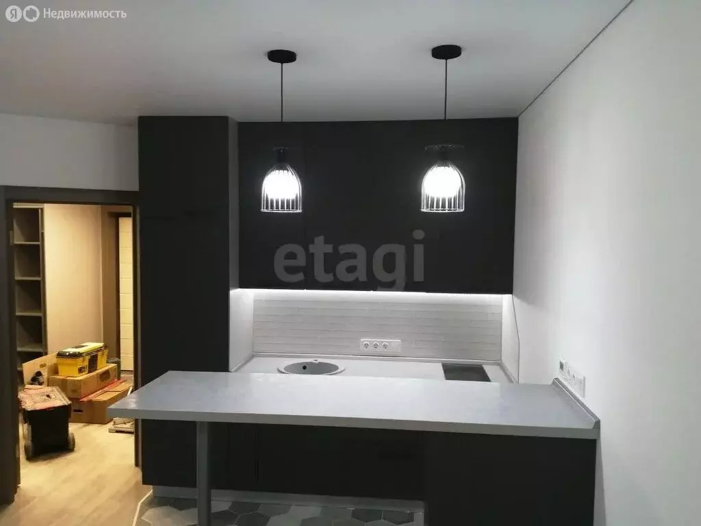 Квартира-студия: Тюмень, улица Федюнинского, 64к2 (32 м) - Фото 1