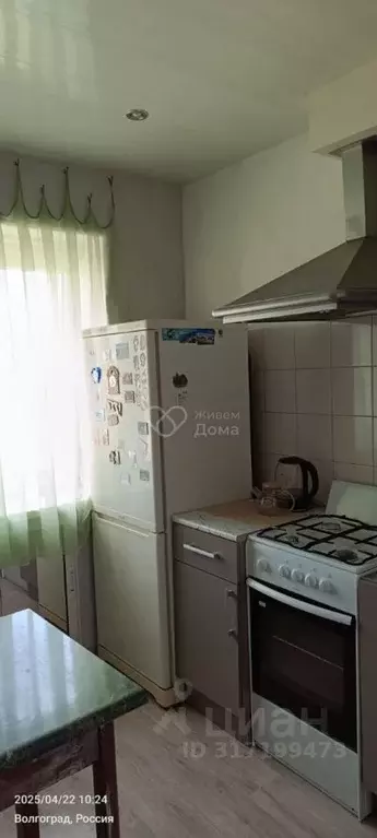 1-к кв. Волгоградская область, Волгоград ул. Им. Циолковского, 3А ... - Фото 0