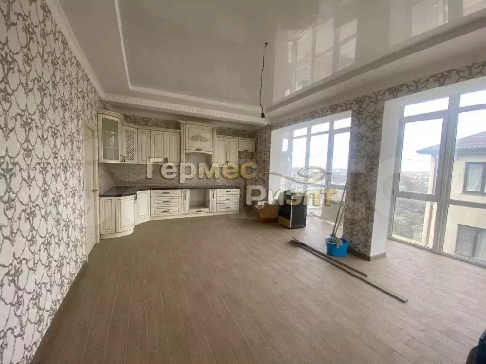 3-к. квартира, 90 м, 3/3 эт. - Фото 1