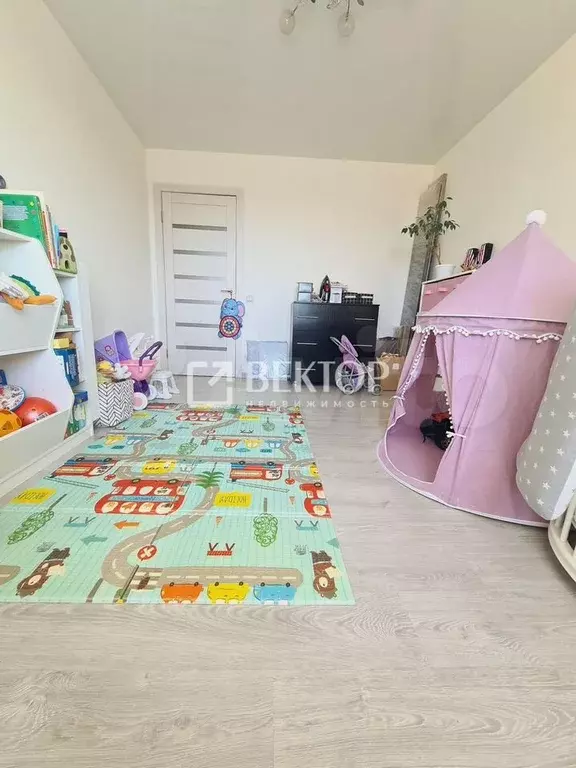 2-к. квартира, 65 м, 9/9 эт. - Фото 0