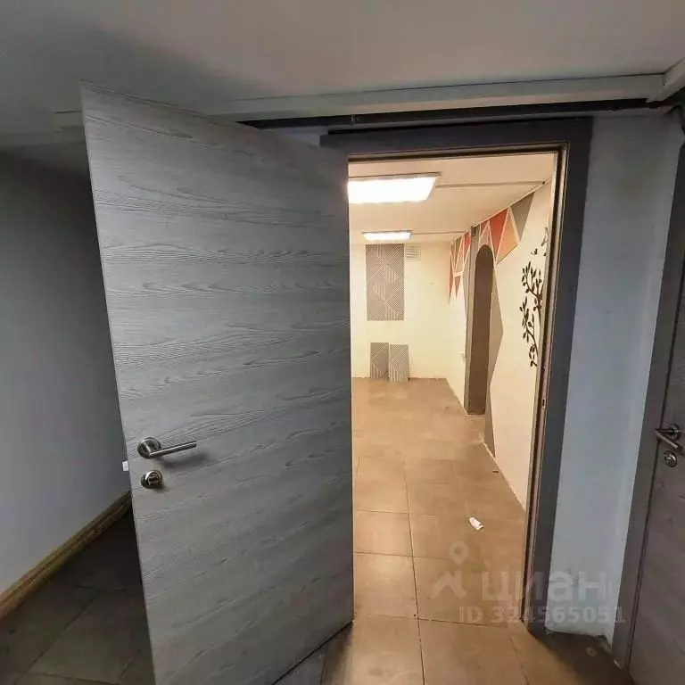 Помещение свободного назначения в Москва, Москва, Зеленоград к1137 (12 ... - Фото 1