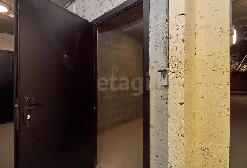 Склад в Тюменская область, Тюмень ул. Тальниковая, 5 (4 м) - Фото 1